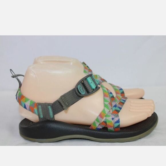 Chaco Multicolored Girls Size 3 Sandals. - Picture 6 of 9